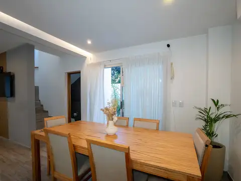 dúplex en venta de 3 dormitorios Gonnet