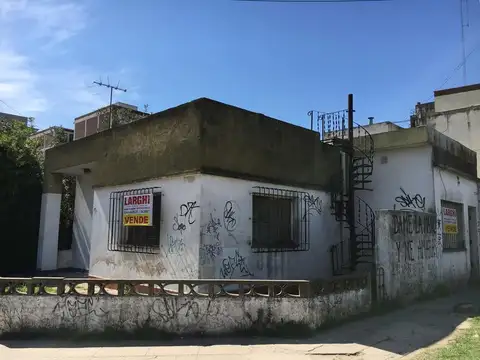 ¡¡¡Nuevo valor!!! Esquina Estrada y San Lorenzo-Ideal emprendimiento.