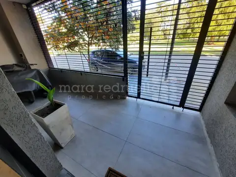 MUÑIZ 100