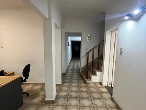 ¡OPORTUNIDAD ÚNICA EN EL CENTRO DE GODOY CRUZ!  GRAN PROPIEDAD EN VENTA
