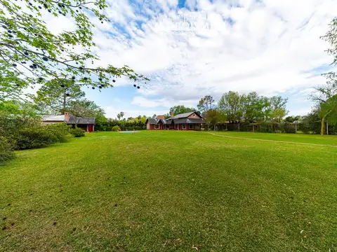 Casa 4 ambientes con 3 baños