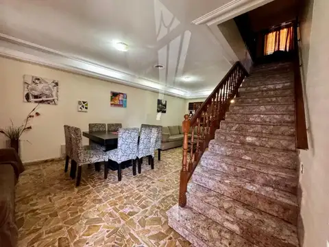 Casa en Venta en Valentín Alsina, USD 175.000