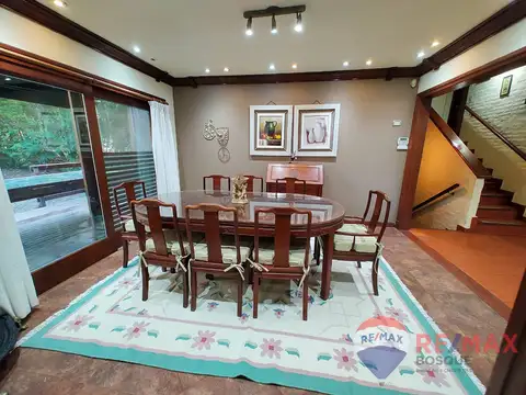 Casa 5 ambientes con 3 baños