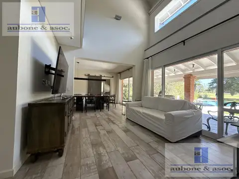 Casa en impecable estado y calidad, Vista Amplia Golf Totalmente instalada