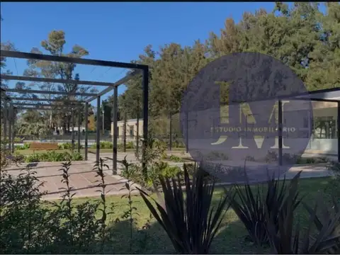 Casa 5 ambientes con 4 baños