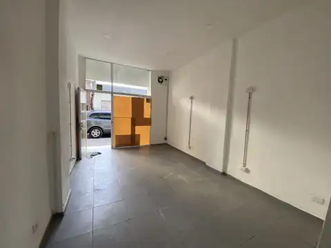 Local en Alquiler en Martín, $ 800.000