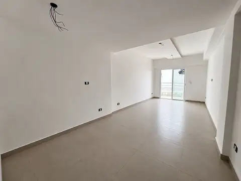 Monoambiente 3er piso c/patio y parrilla