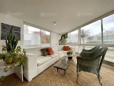 Departamento en Venta en Península, USD 440.000