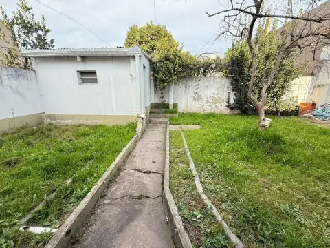 VENTA CASA 5 AMB EN BELLA VISTA APTA CREDITO