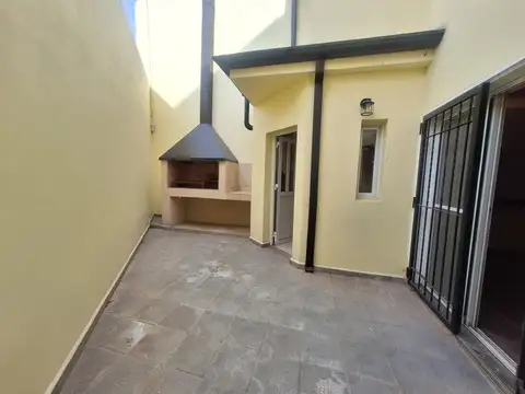 Depto Tipo Casa en Venta de 4 ambientes
