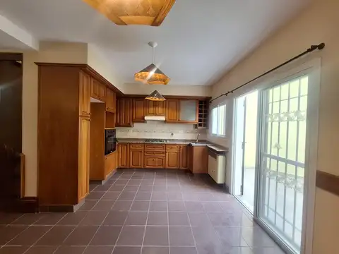 CASA EN  VENTA CAMPANA