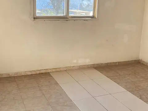 Gschwind 1278 Casa PA en alquiler