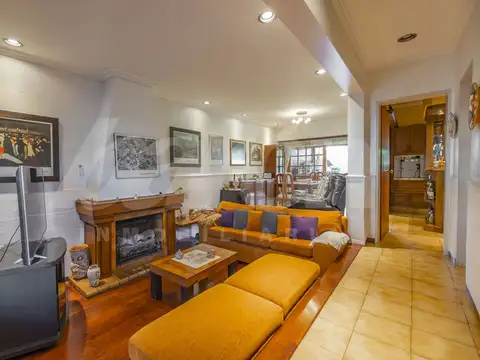 Casa en Venta en Lomas de Zamora, USD 240.000