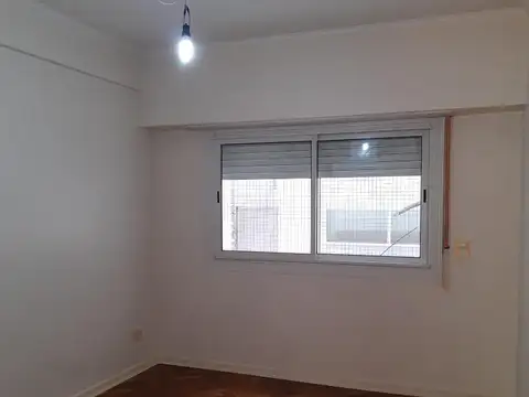 J. B. Alberdi 472 , Piso 2