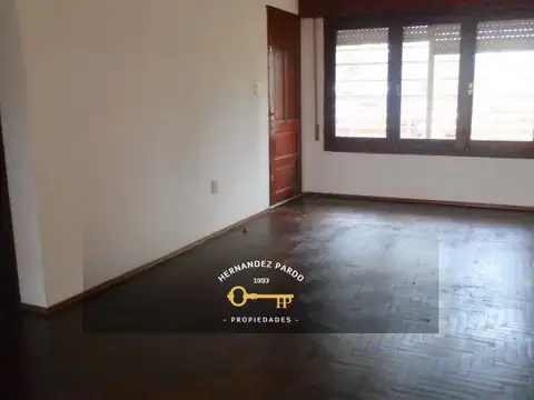 Depto Tipo Casa en Alquiler de 2 dormitorios