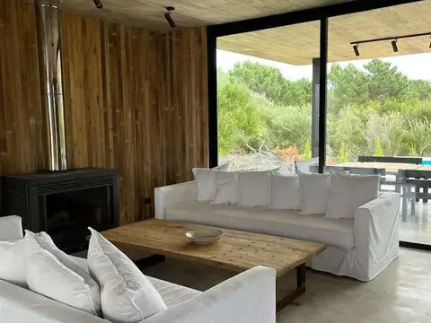 Casa en venta - 4 Dormitorios 3 Baños - 1.400Mts2 - Pinamar
