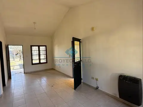 VENTA - CASA 3 DORMITORIOS - COLONIA CAROYA