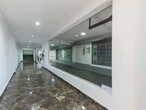 Medeyros 3400, Piso 3