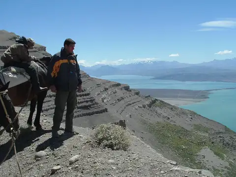 Increíble Estancia con costa de 2 lagos, productivo, recreativo, pesca...