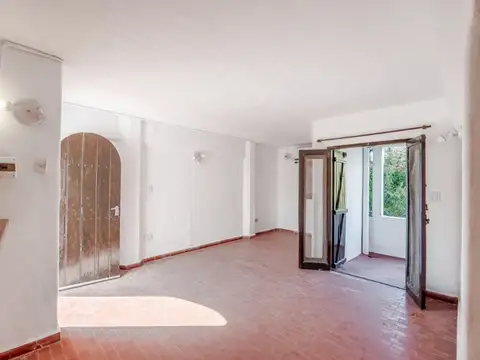 Depto Tipo Casa en Venta de 2 ambientes