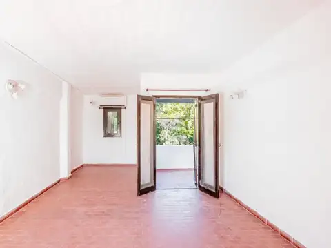 Depto Tipo Casa en Venta con 1 cocheras