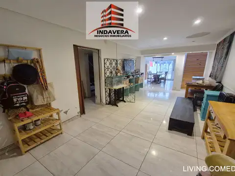 Exclusiva y unica Propiedad sobre Lote 212m2:  Casa de 5 ambientes con Patio, Terraza y Cochera - Santos Lugares