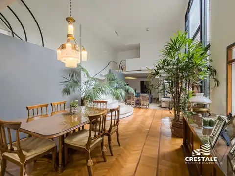 Casa 8 ambientes con 3 baños