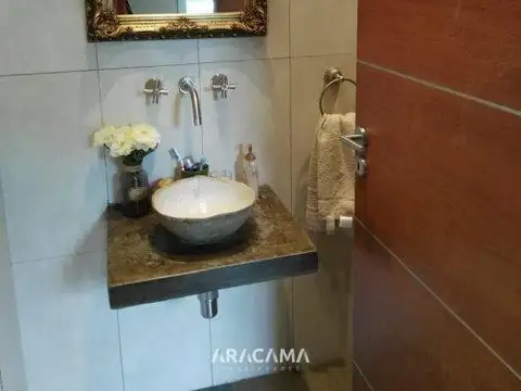 Casa en Venta al Este