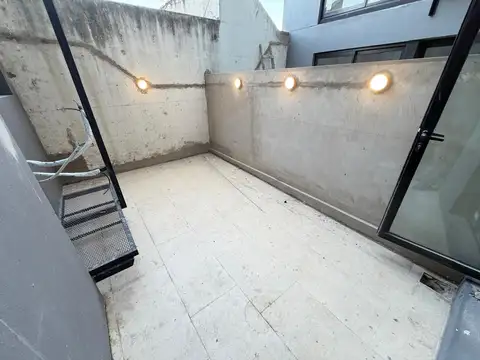 Holmberg 3100, Piso 1