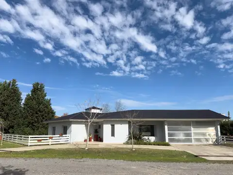 Casa  en Venta en Luján, G.B.A. Zona Oeste, Argentina