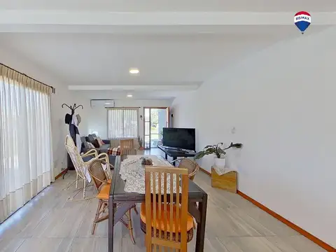 Casa 4 ambientes con 3 baños