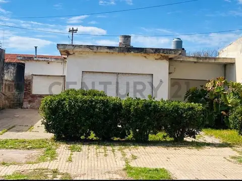 CASA A REMODELAR EN VENTA EXCELENTE UBICACIÓN - BERABEVÚ
