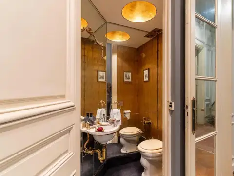 Departamento 6 ambientes con 4 baños