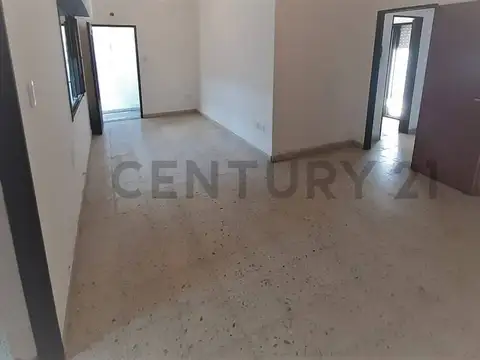 41 E/27 Y 28 , Piso 0