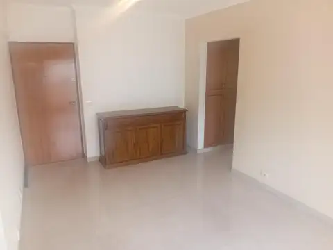 Departamento en venta, en caseros, 4 amb con cochera