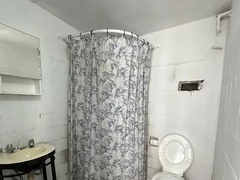 Triunvirato 3000, Piso PB