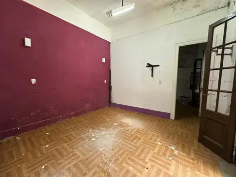 Triunvirato 3000, Piso PB