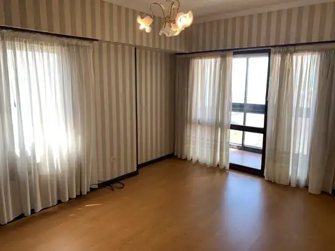 Departamento 4 ambientes con 4 baños