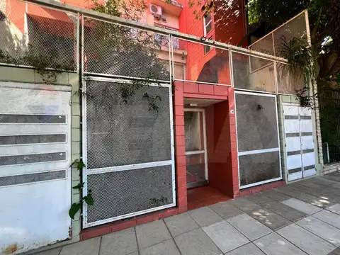 Venta de PH 2 amb c/ jardín y parrilla - Caballito