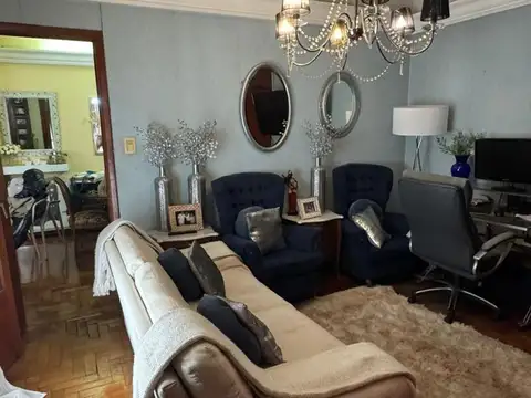 Depto Tipo Casa en Venta de 5 ambientes