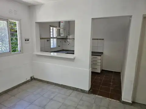 Av Centenario 500, Piso pb