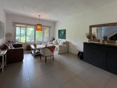 Venta casa en Bella Vista