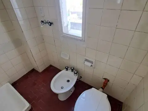 Italia 200, Piso 4