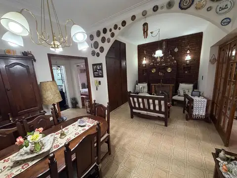 Depto Tipo Casa en Venta 60 años