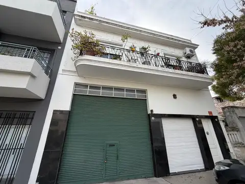 Depto Tipo Casa en Venta de 5 ambientes
