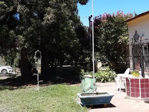 Quinta con muy linda arboleda. Lote 4790 m2