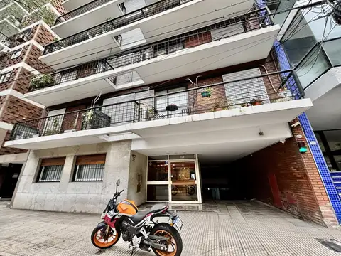 Avenida Luis María Campos 1100
