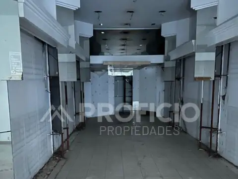 Local comercial en venta ubicado en Berazategui