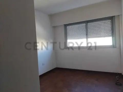 Calle 56 e/ 6 y 7 - Departamento en alquiler de dos dormitorios.