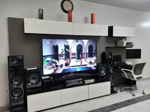 Depto Tipo Casa en Venta con 1 cocheras